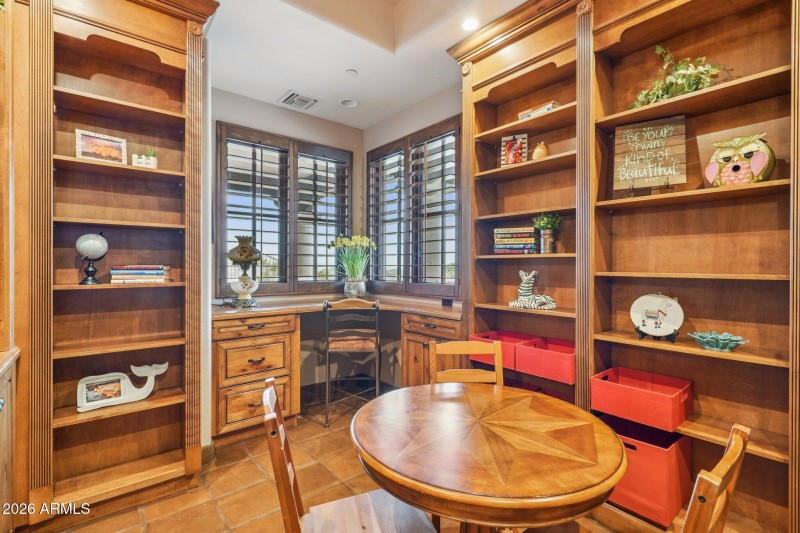 37-web-or-mls-E Desert Willow Dr-S0702-0