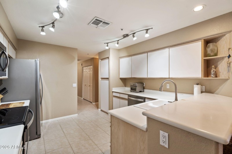 Spacious Kitchen