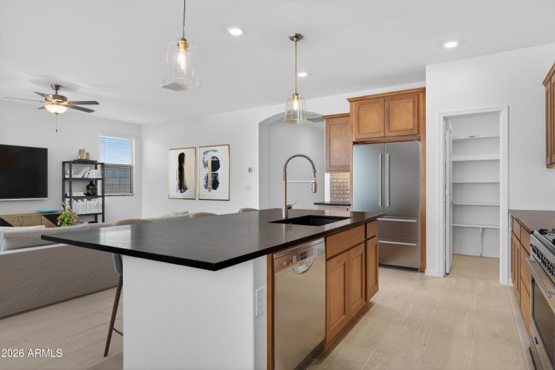 9VS) KITCHEN