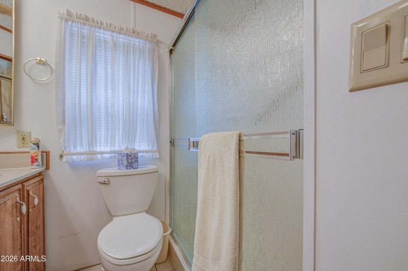 Bathroom-pic 3