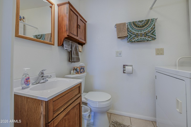 Half Bath-Laundry 2