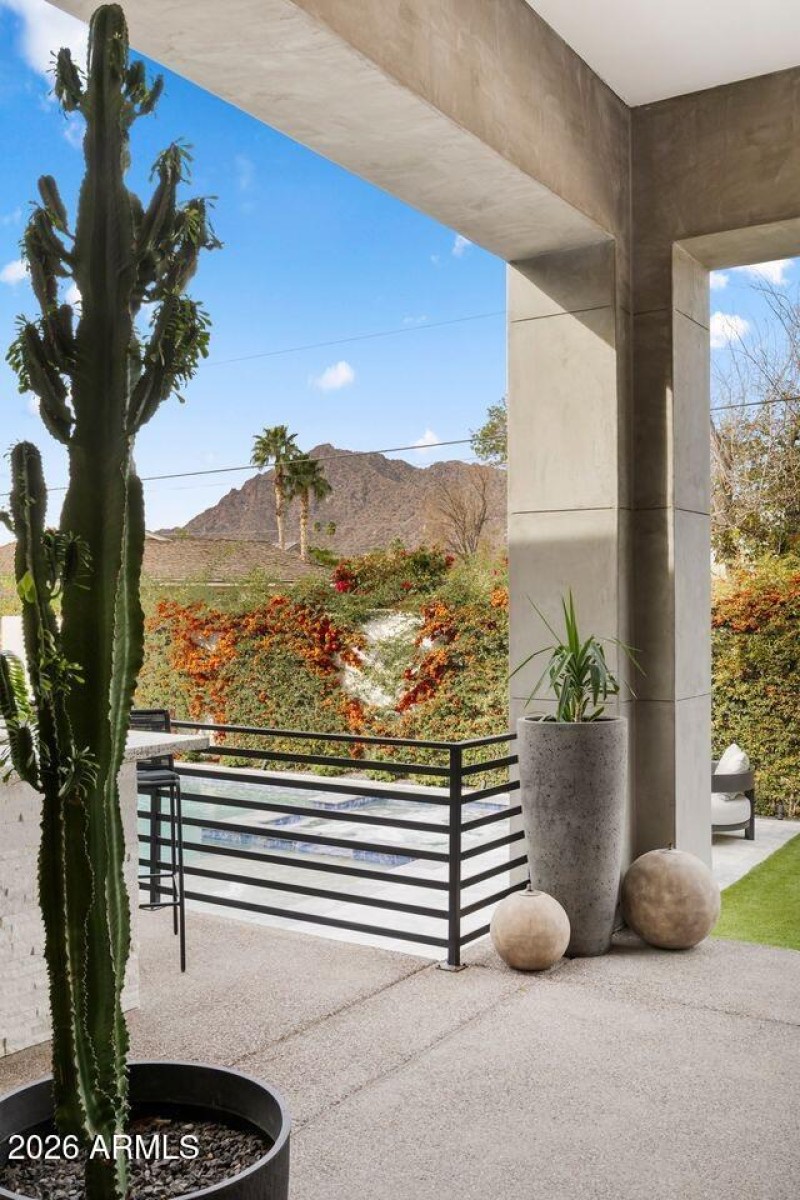 Camelback Views