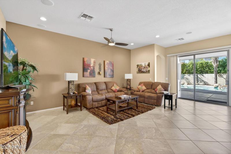 17-web-or-mls-DSC00170