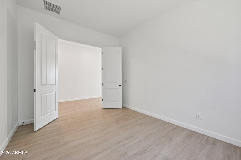 20-web-or-mls-E Saddle Way-S0902-020