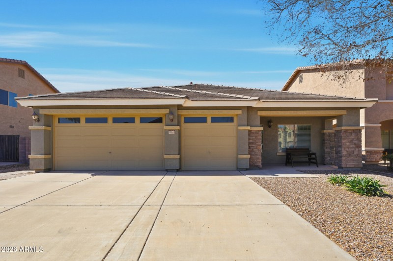003-front-exterior