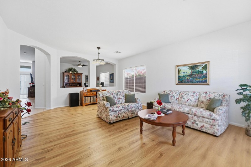 005-living-room