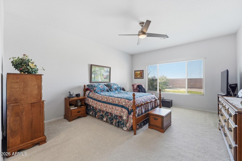 018-primary-bedroom
