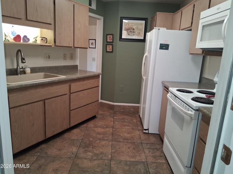 13663 Kitchen