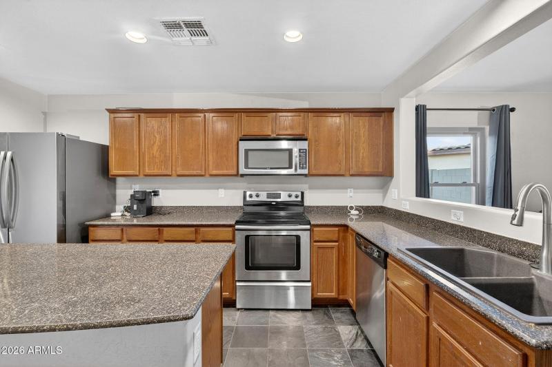 STAINLESS STEEL APPLIANCES