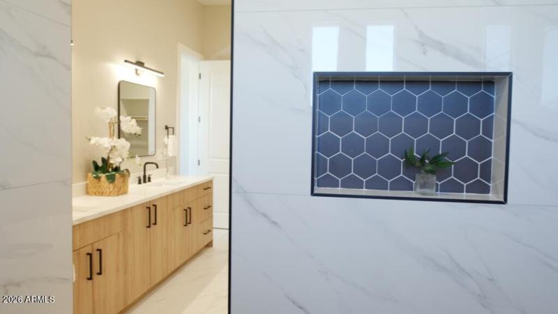 Primary Shower 3 edited