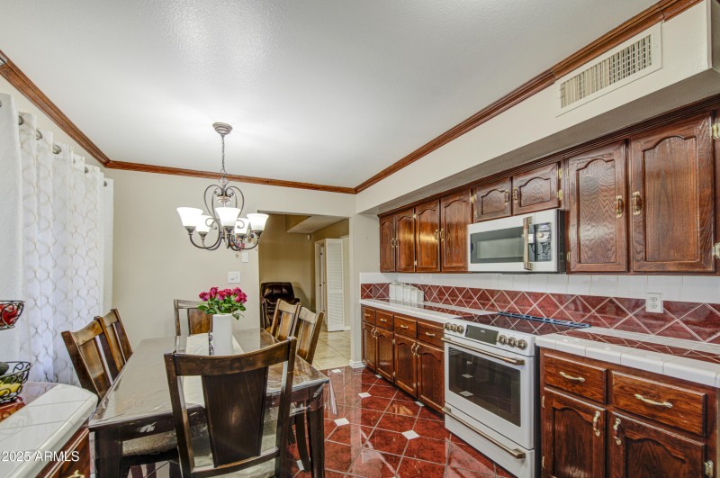 Kitchen 4