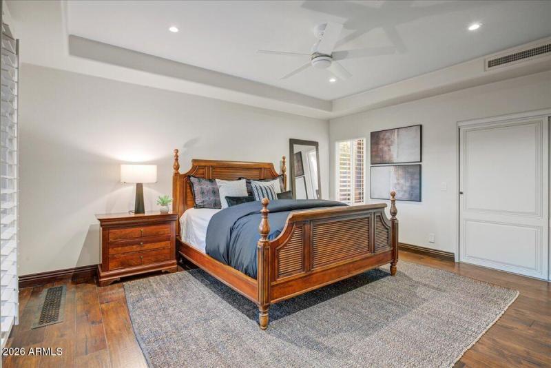 35-Bedroom 3