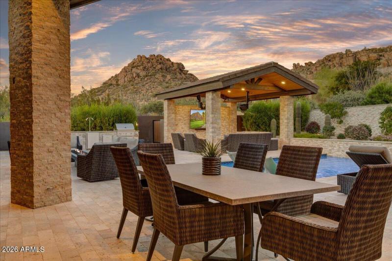 44-Patio Views