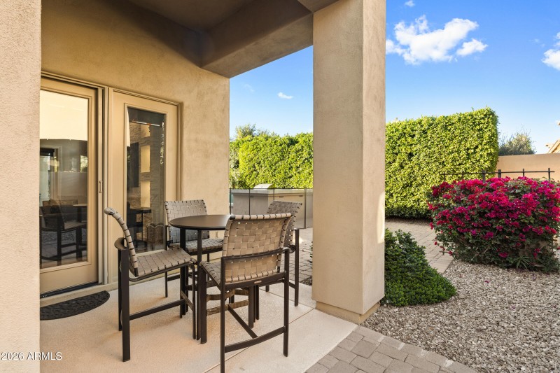 8832 E Wethersfield Rd-59