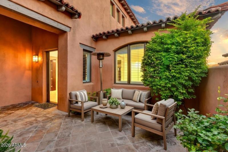 02-Entry Courtyard 2