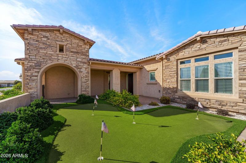 004___3856 E Fairfield St