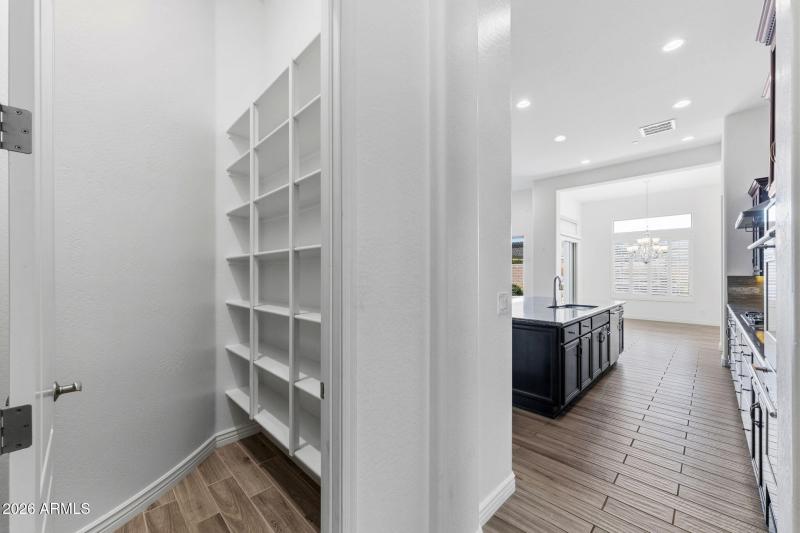 016___3856 E Fairfield St