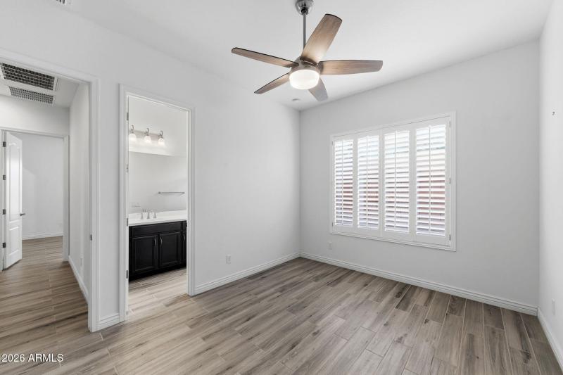 031___3856 E Fairfield St