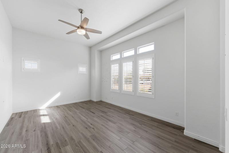 038___3856 E Fairfield St