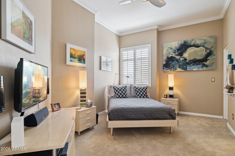 32-web-or-mls-8364-e-las-estancias-st