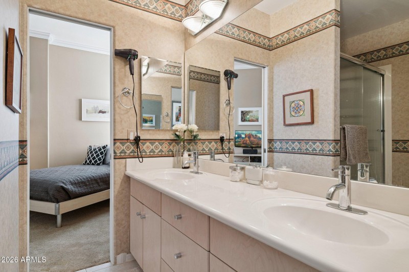 34-web-or-mls-8364-e-las-estancias-st