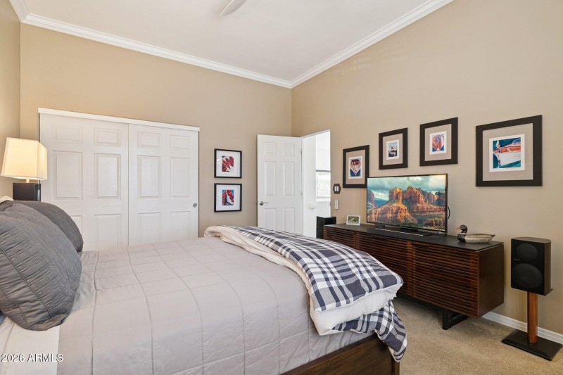 39-web-or-mls-8364-e-las-estancias-st