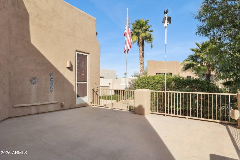 42-web-or-mls-8364-e-las-estancias-st