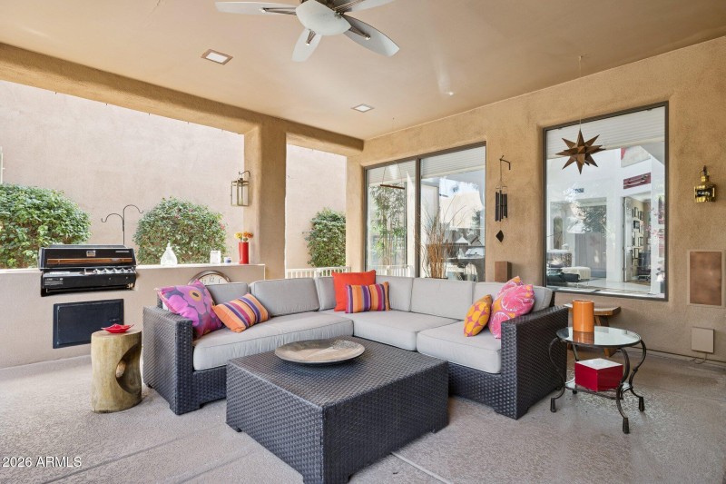 43-web-or-mls-8364-e-las-estancias-st