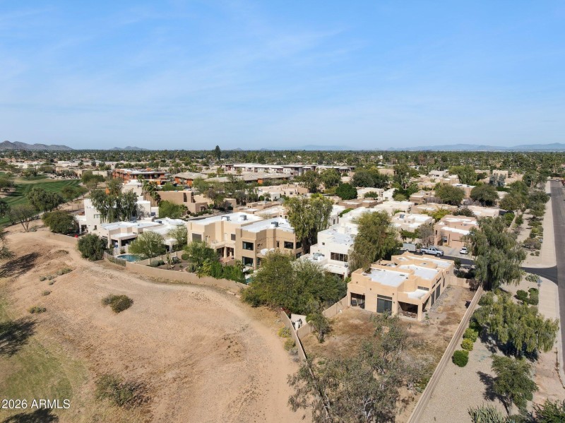 51-web-or-mls-8364-e-las-estancias-st