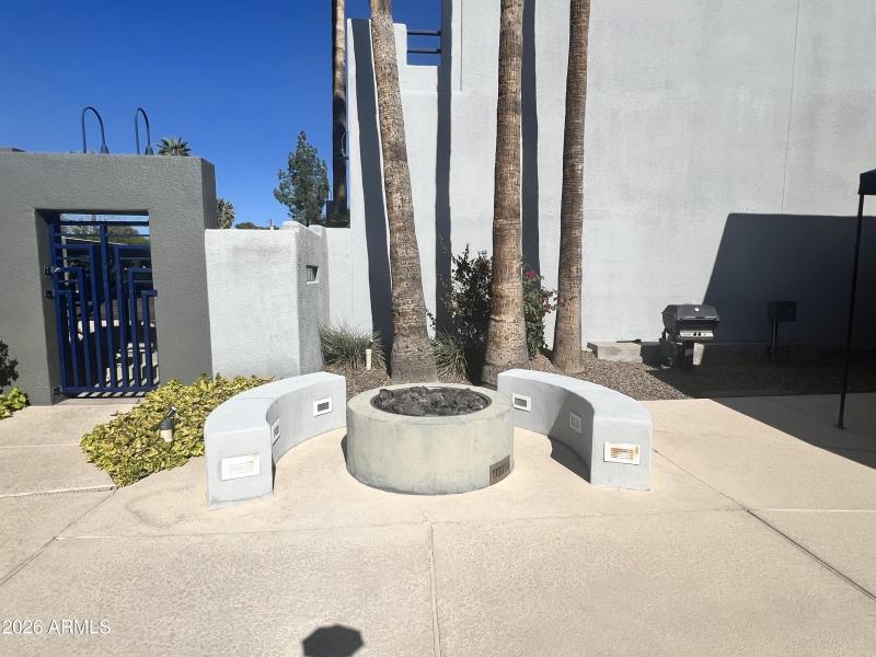 comon area fire pit