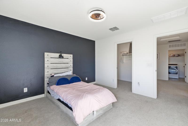 17168_W_Running_Deer_33