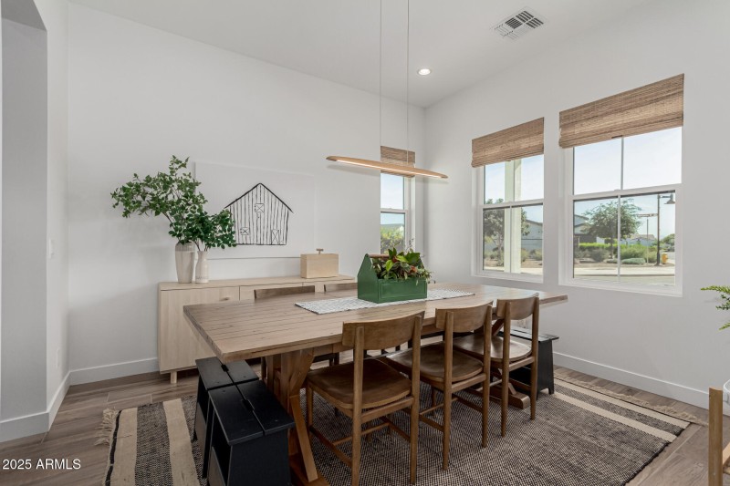 16 - Montpelier 17546