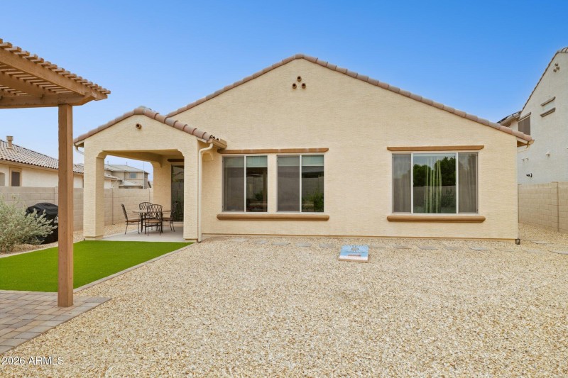 35-web-or-mls-5835-n-88th-ln