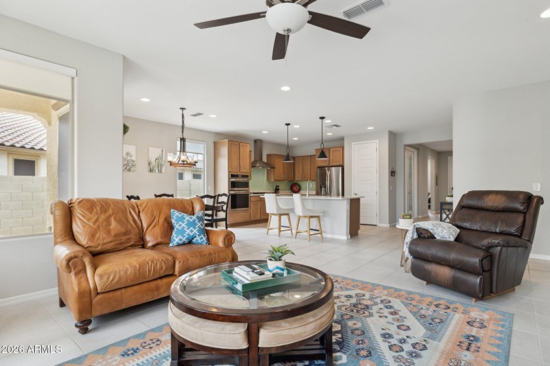 8-web-or-mls-5835-n-88th-ln