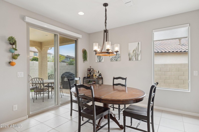 9-web-or-mls-5835-n-88th-ln