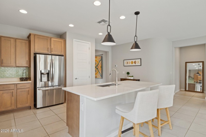 11-web-or-mls-5835-n-88th-ln