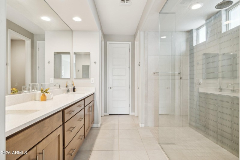 16-web-or-mls-5835-n-88th-ln