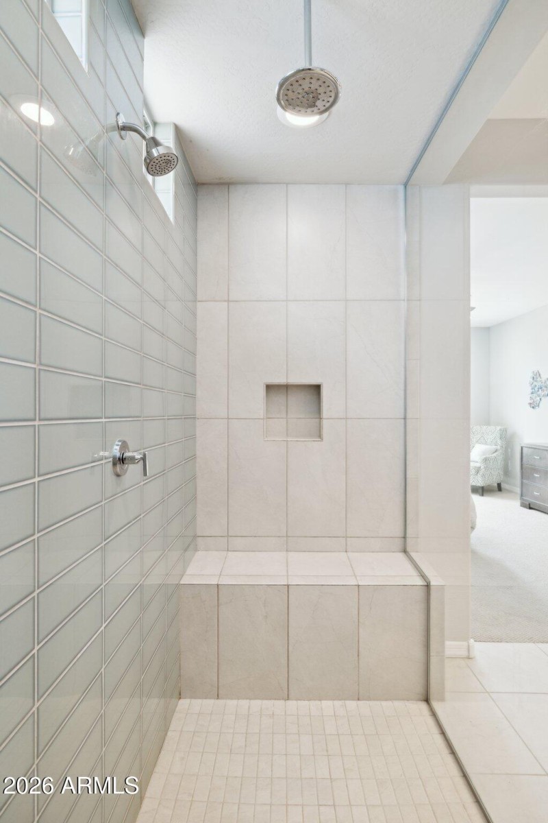 20-web-or-mls-5835-n-88th-ln