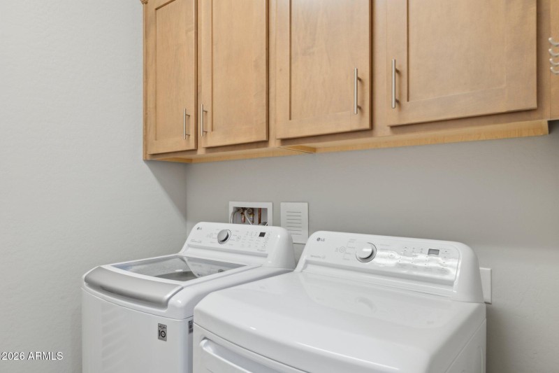 30-web-or-mls-5835-n-88th-ln