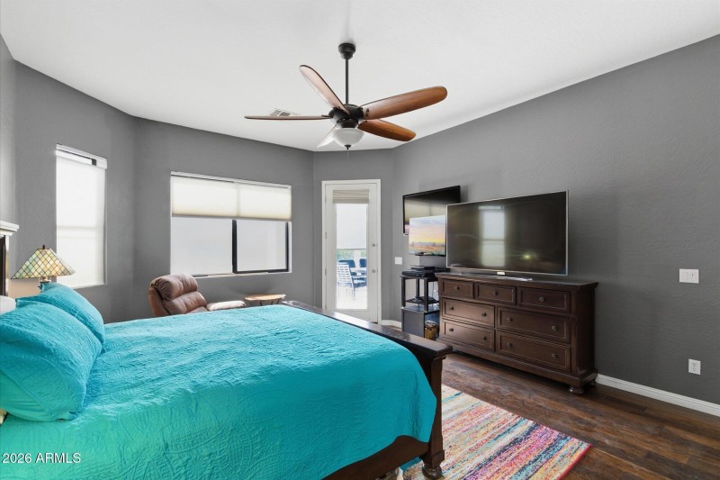 Access to the pool area