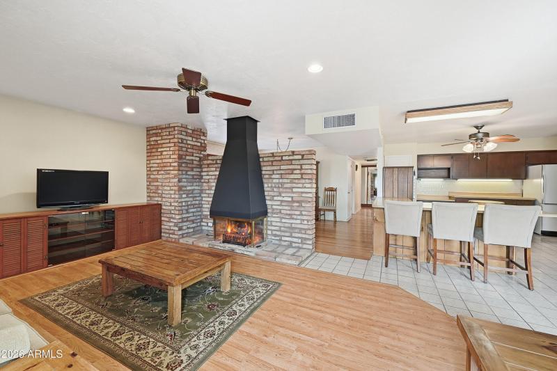 20_v1s_4901_with_fire