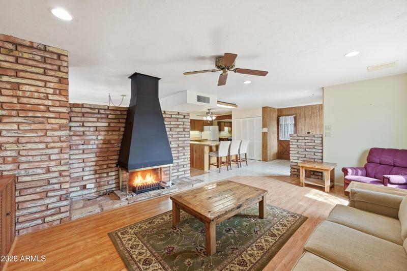 21_v1s_4906_with_fire