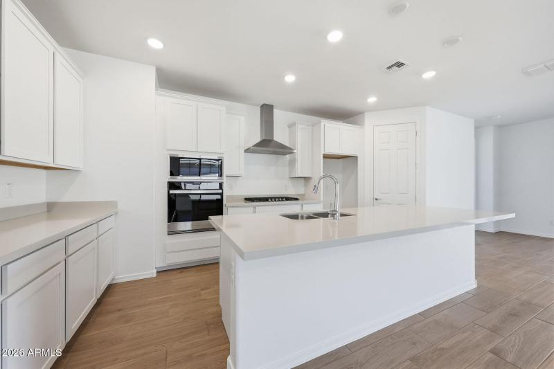 PHX_Empire Pointe_Lot 9055_Sepia_23042_K