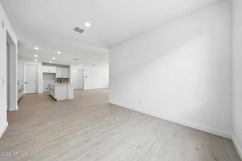 PHX_Miravida_lot 1037_Blush_14857_Dining