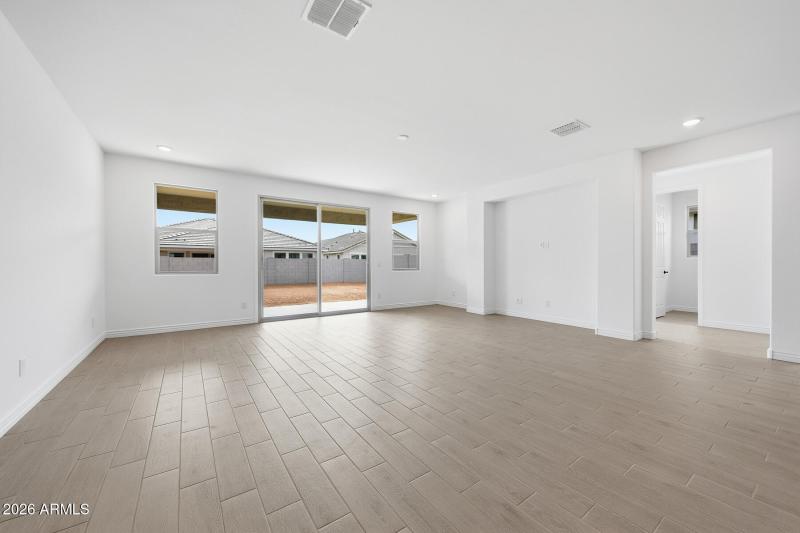 PHX_Miravida_lot 1037_Blush_14857_Greatr