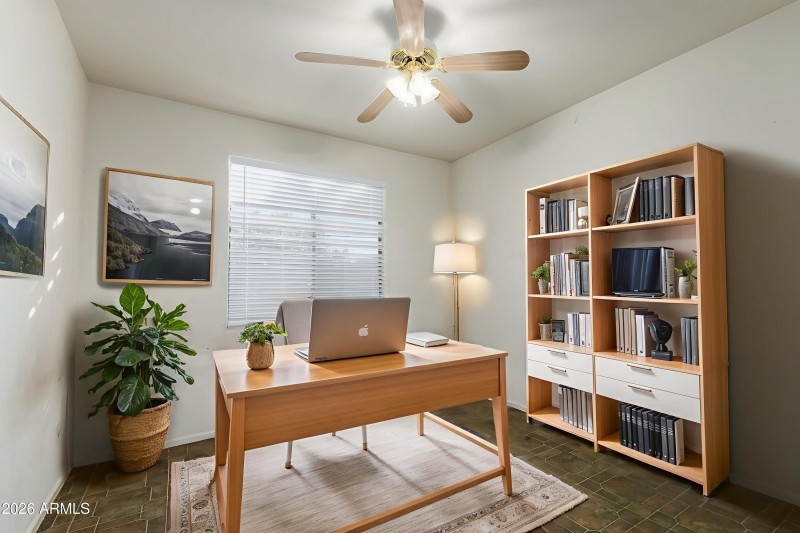 38-Candlewood - Home Office - Scandinavi