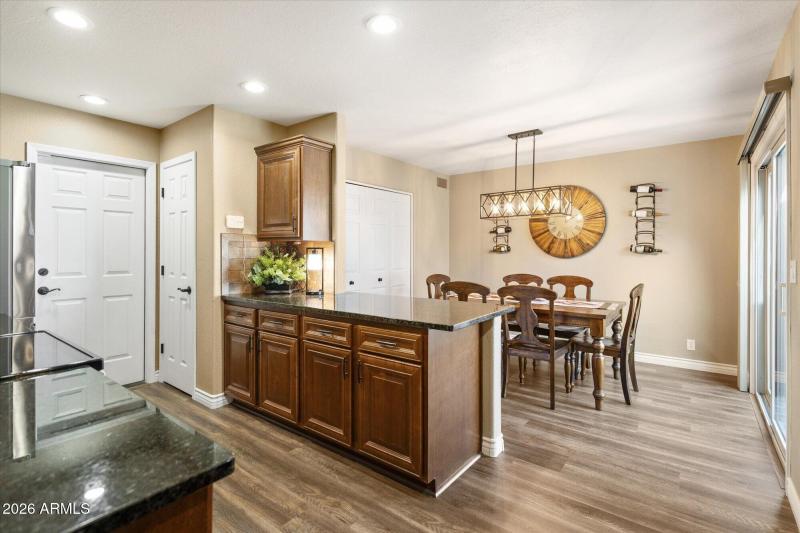 Genreous Kitchen and dining