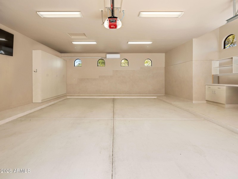 Garage1 of 2-Virtual Empty