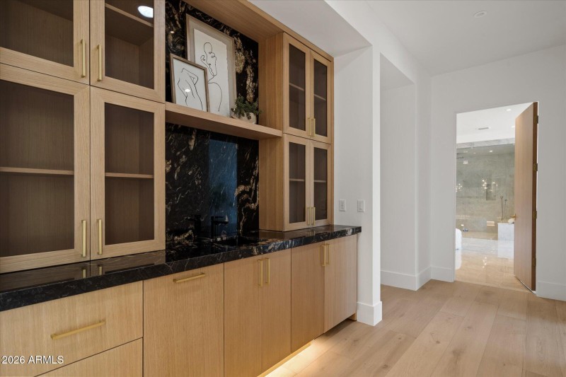 Primary Suite wet bar