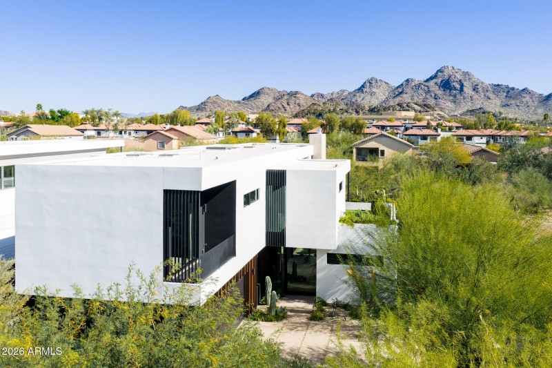 MLS - 7719 N 13th Place - Phoenix, AZ-02